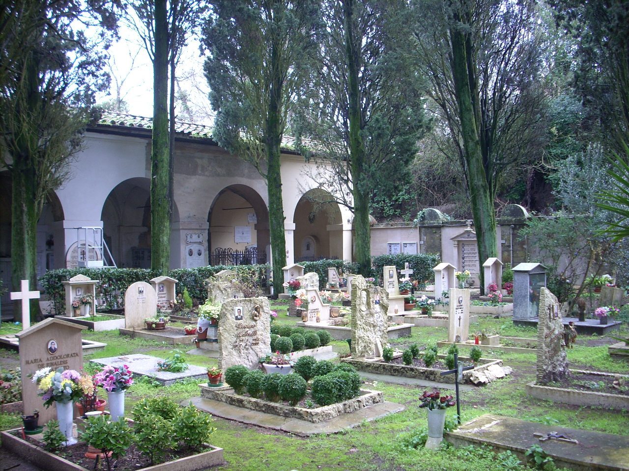 Carlo%20Maggiorani%27s%20tomb%2C%20Cimitero%20dei%20Cappuccini%2C%20Campagnano%2C%20Italy%20-%2001.JPG